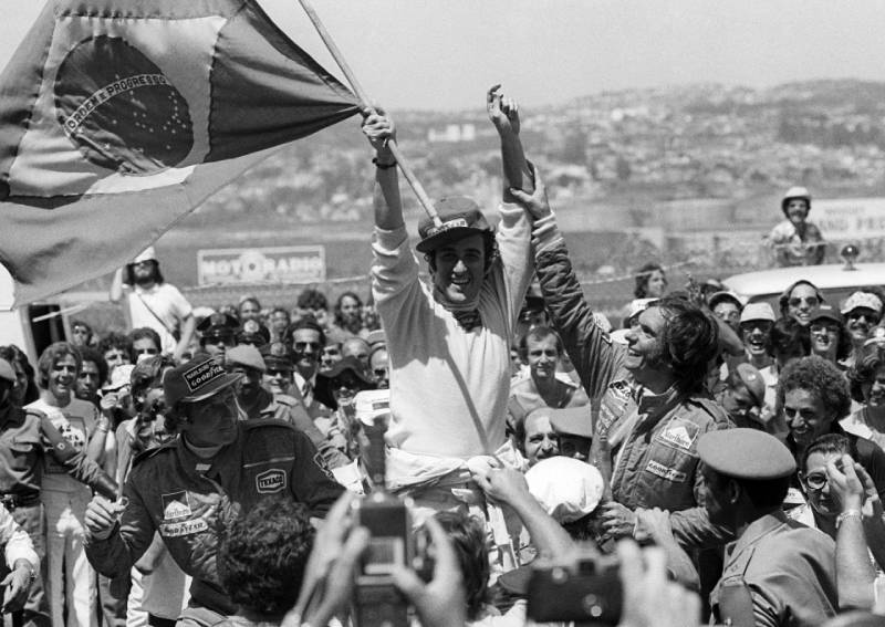 Pace comemora vitória em Interlagos