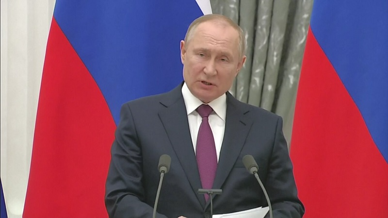 Putin diz que não quer guerra, mas pede resposta a propostas da Rússia