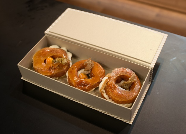 Donuts com creme chiboust e caramelo crocante | Band Receitas