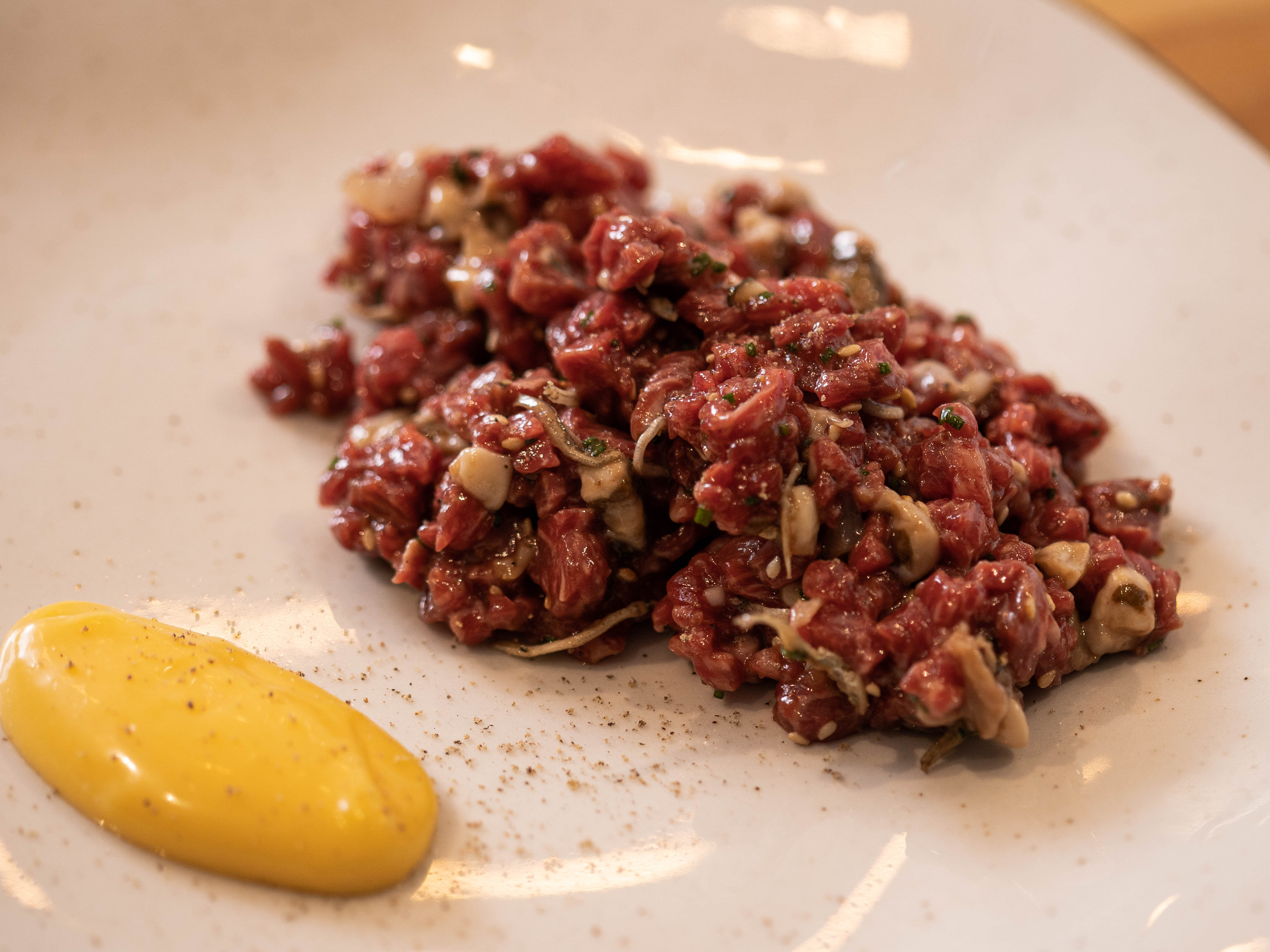 Yukhoe Wagyu com Ostra