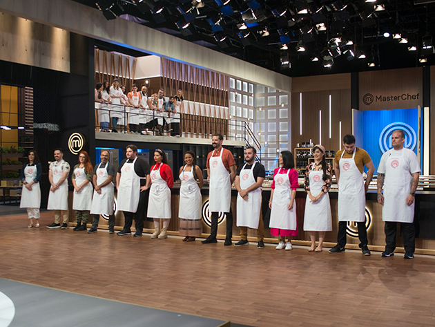 MasterChef Brasil promove repescagem entre os 13 participantes eliminados