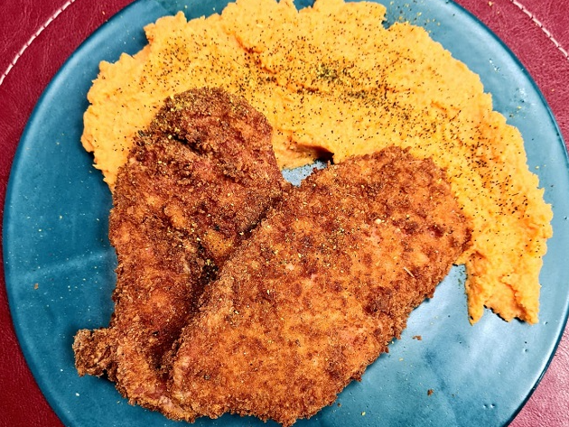 Copa Lombo Empanado com Purê de Cenoura Baby e Lemon Pepper | Receita Swift