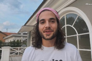 Fiuk sobre a relação com Cleo: "Crescemos separados, mas sempre esteve ali"
