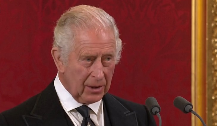 Charles III é proclamado oficialmente rei do Reino Unido
