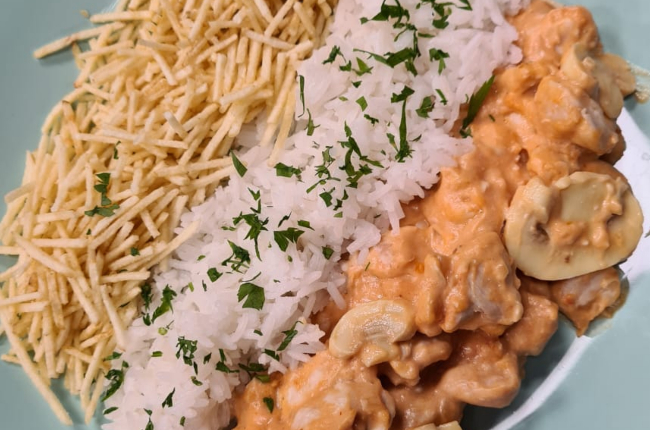 Estrogonofe de frango do Edu Guedes | Band Receitas
