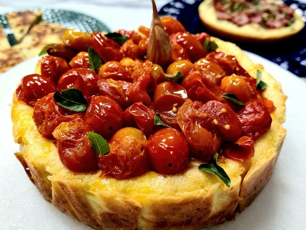 Cheesecake salgado com tomate confit | Band Receitas