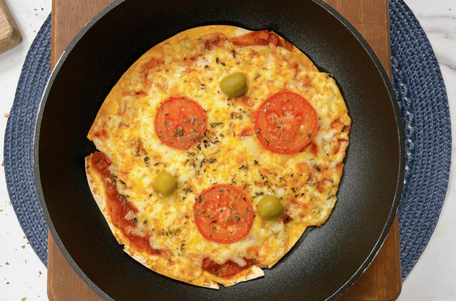 Pizza de frigideira | Band Receitas