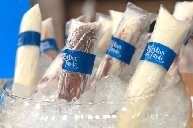 Geladinho gourmet com casquinha de chocolate | Band Receitas