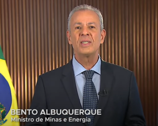 Ministro de Minas e Energia pede colaboração da população por causa da crise hídrica