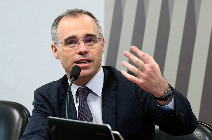 Eduardo Oinegue: A sabatina de Mendonça e o papel do STF na melhoria do sistema