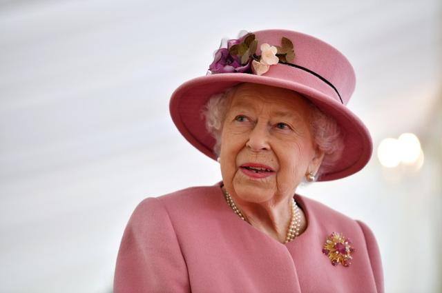 Aos 95 anos, Rainha Elizabeth testa positivo para Covid-19