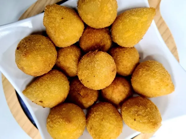 Coxinha com massa de caldo de frango | Band Receitas