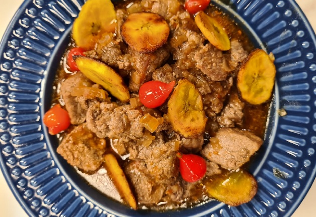 Picadinho de Carne com Banana | Receita Swift