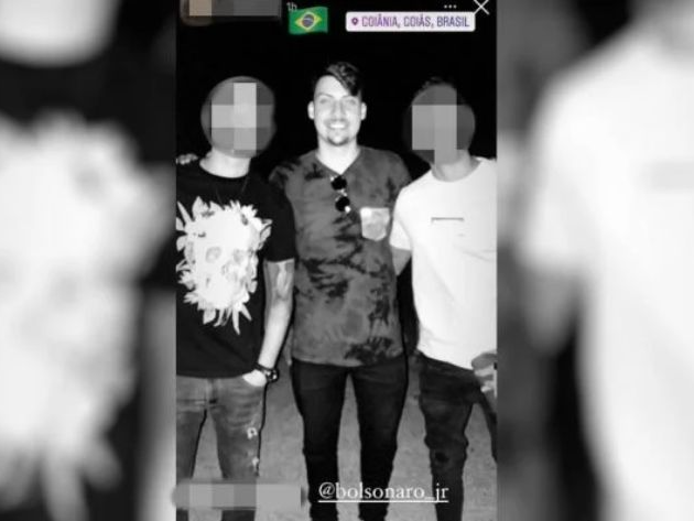 Filho 04 de Bolsonaro, Jair Renan é visto em festa clandestina de luxo em Goiânia