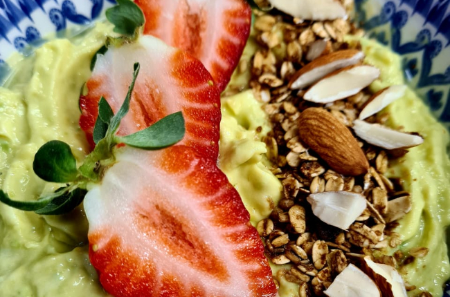Iogurte gelado de abacate | Band Receitas