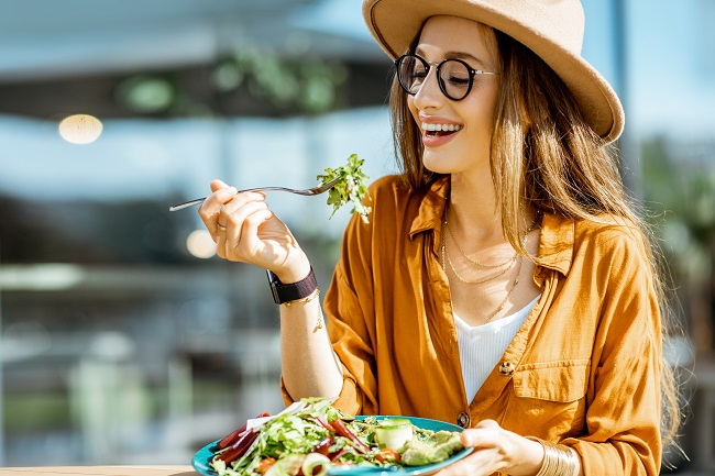 O que não comer no calor? Nutróloga indica o que evitar nos dias quentes Envato Elements