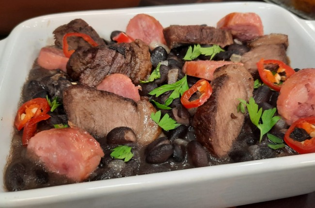 Feijão com carne de churrasco | Band Receitas