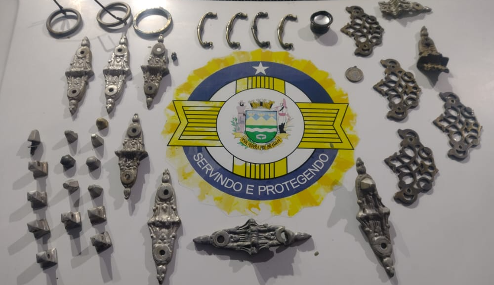 Procurado da justiça é preso ao furtar cemitério em Taubaté