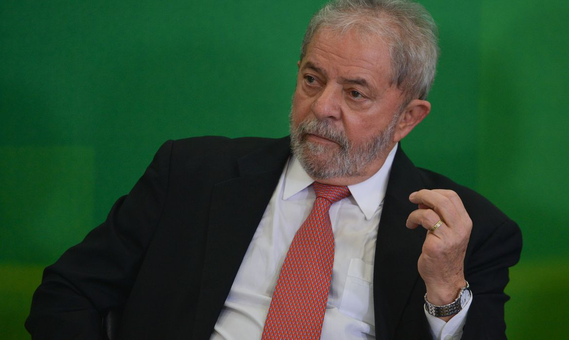 PDT, de Ciro Gomes, e Cidadania declaram apoio ao ex-presidente Lula no 2º turno