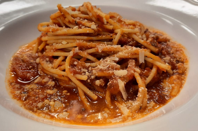 Espaguete à matriciana | Band Receitas