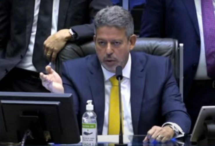 "Pane que aconteceu não é normal", diz Arthur Lira