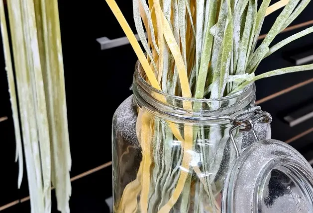 Massa caseira de macarrão de espinafre | Band Receitas