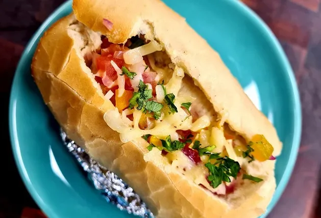 Sanduíche de queijo com vinagrete | Band Receitas