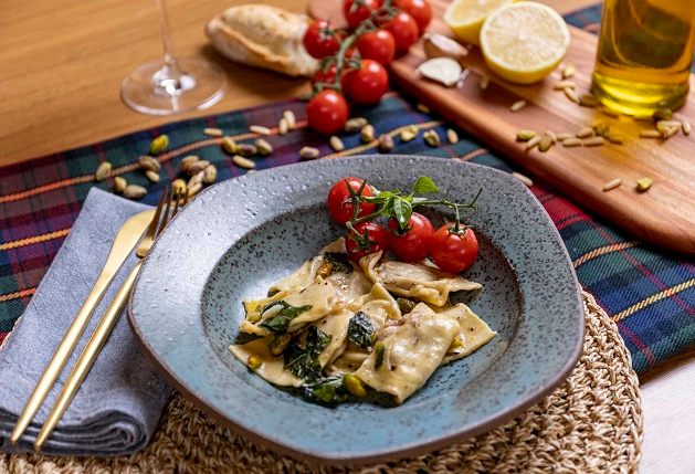 Ravióli de mortadela com pistache | Band Receitas