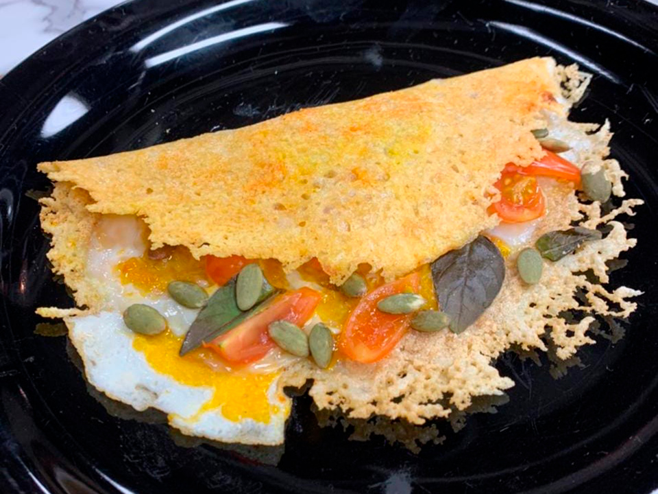 Ovos crocantes caprese | Band Receitas