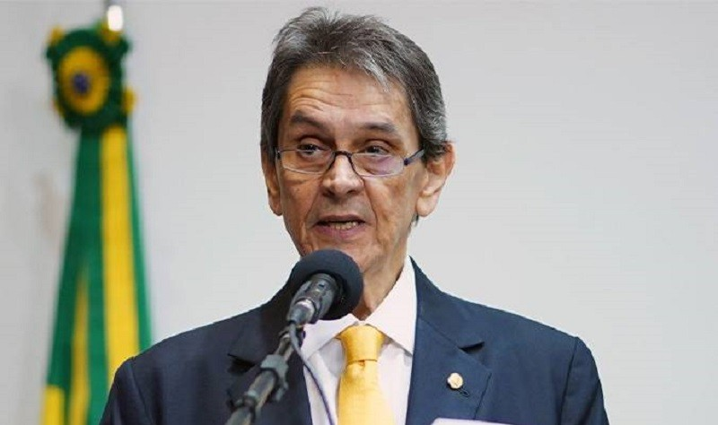 Pare o Mundo repercute a prisão de Roberto Jefferson