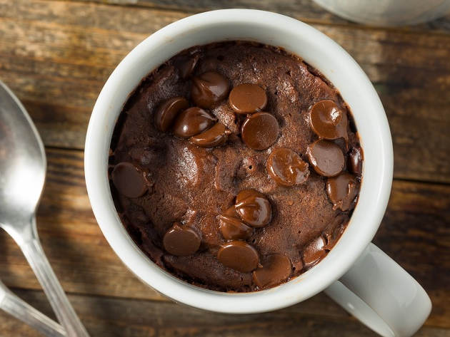 Bolo de caneca é receita fácil para fazer com as crianças Envato Elements