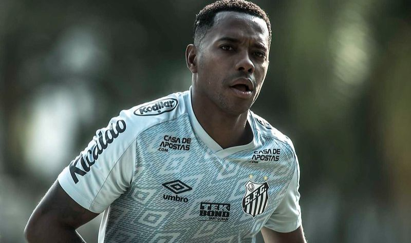 Itália pode pedir execução de pena de Robinho ao Brasil, mas processo é moroso