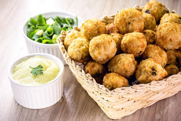 Bolinho de Arroz com Linguiça | Band Receitas