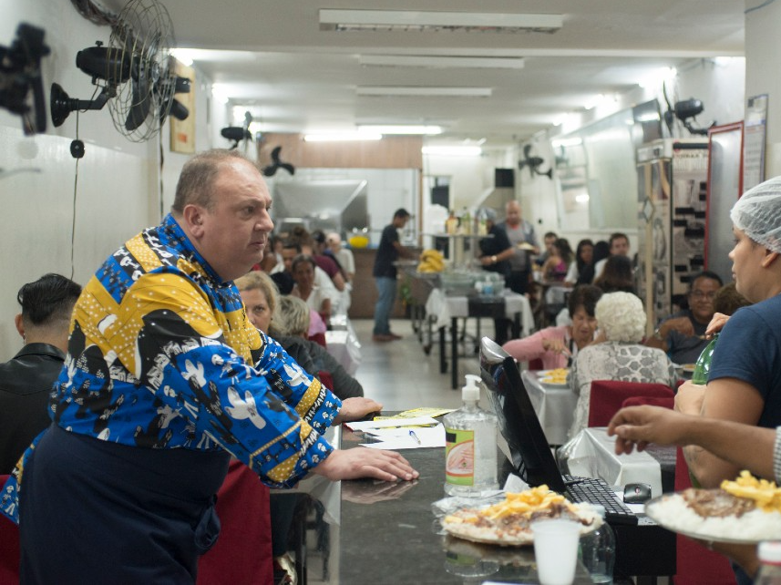 Erick Jacquin se depara com restaurante à beira do colapso em episódio inédito