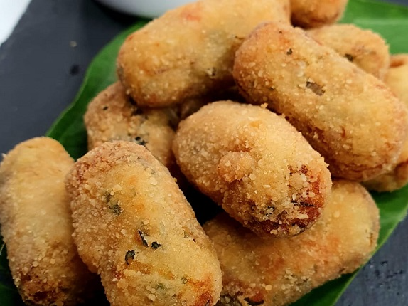 Bolinho de peixe seco | Band Receitas