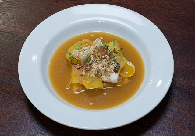 Nhoque de mandioquinha no caldo de cogumelos e tucupi | Band Receitas