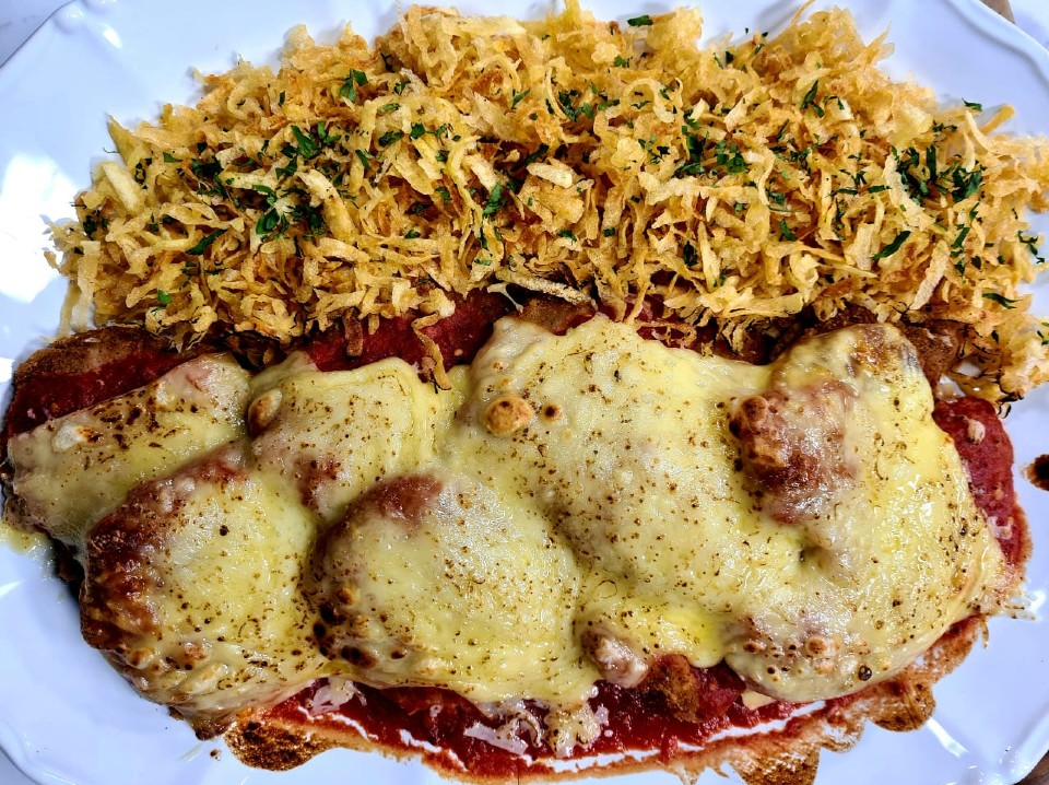 Filé à parmegiana com molho de tomate pelado | Band Receitas