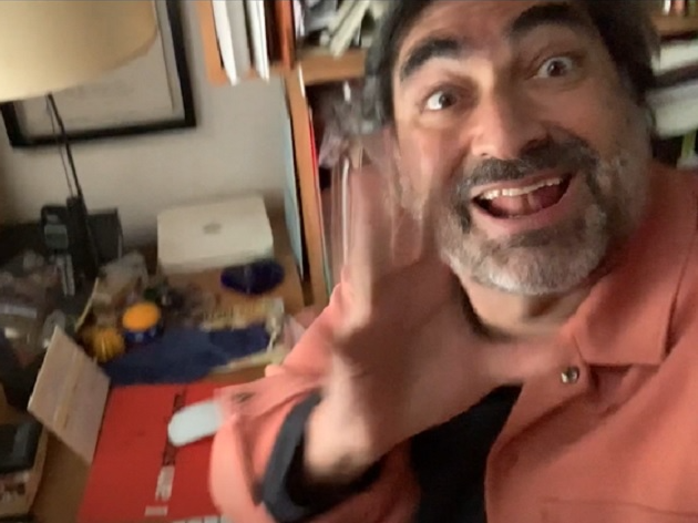 Tá passada? Zeca Camargo imita vídeo viral da Pfizer em chamada pro MasterChef