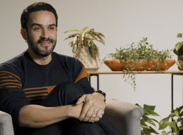 JP Vergueiro se emociona ao falar da filha: “Mudou completamente minha vida”