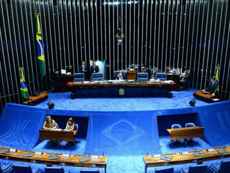PEC dos Precatórios chega ao Senado Federal