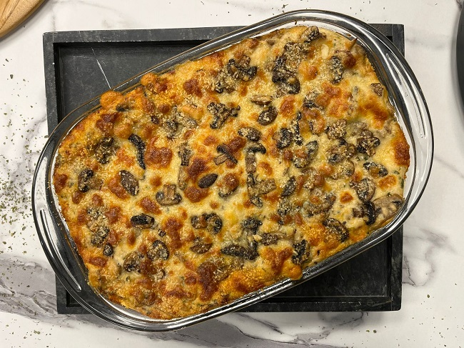 Lasanha de estrogonofe de carne moída com molho de cogumelos | Band Receitas