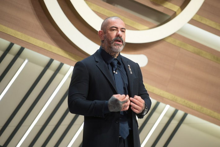 Por que o Fogaça não participa da prova eliminatória do MasterChef hoje?