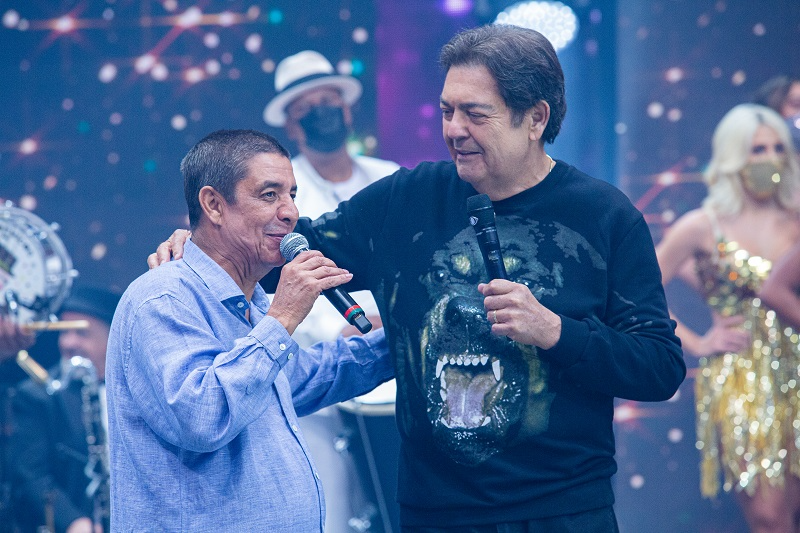 Zeca Pagodinho revela que encontrou três cadernos com composições suas em cofre