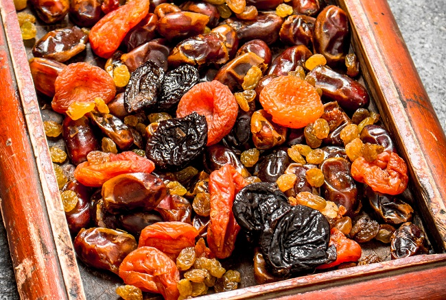 Aperitivo de frutas secas é opção fácil para fazer em casa e receber os amigos Envato Elements