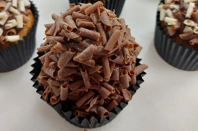 Cupcake de banana com doce de leite | Band Receitas