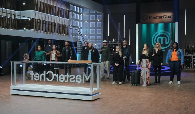 Participantes chegam para o episódio de estreia