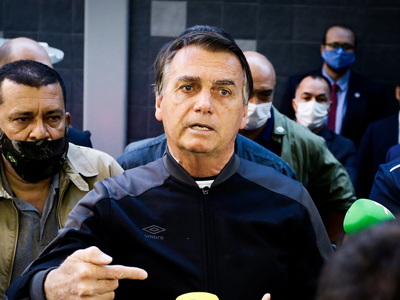 Presidente Jair Bolsonaro tem alta e deixa hospital em São Paulo
