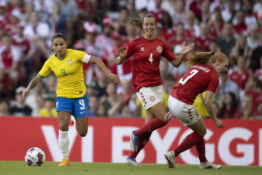 Brasil perde para a Dinamarca em amistoso pré-Copa América