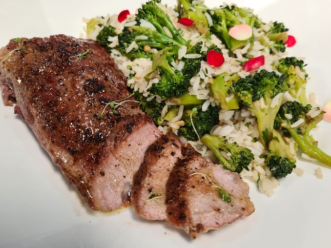 Pluma Ibérica com Arroz de Brócolis | Receita Swift