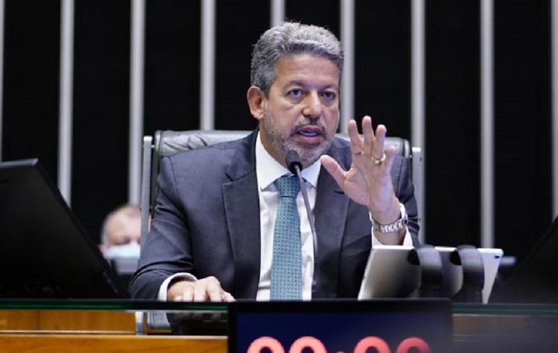 Arthur Lira anuncia votação da PEC da transição para a próxima terça-feira (20)